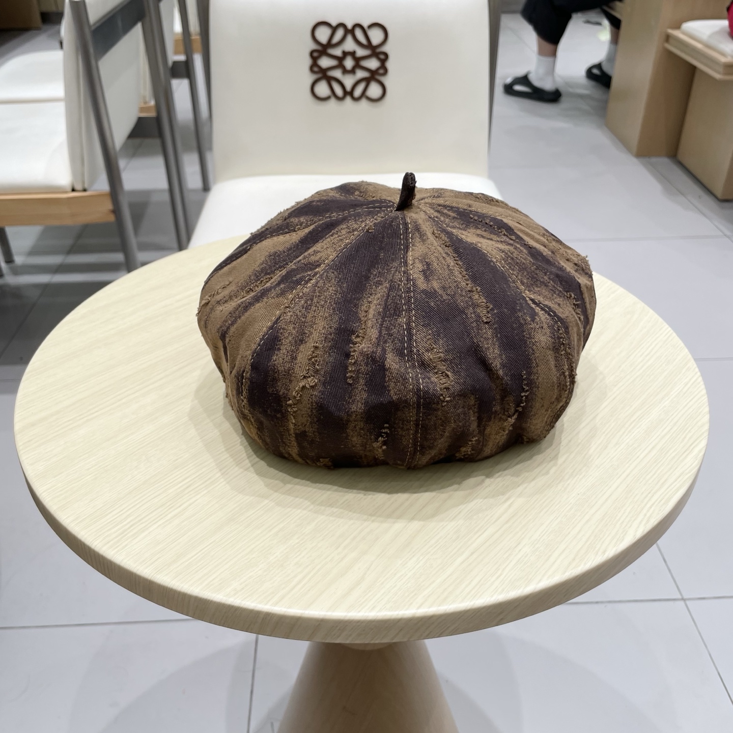  chanel香奈儿秋款蓓蕾帽高品质复古设计小众文艺泼墨画家帽个性破洞做旧蓓蕾报童帽