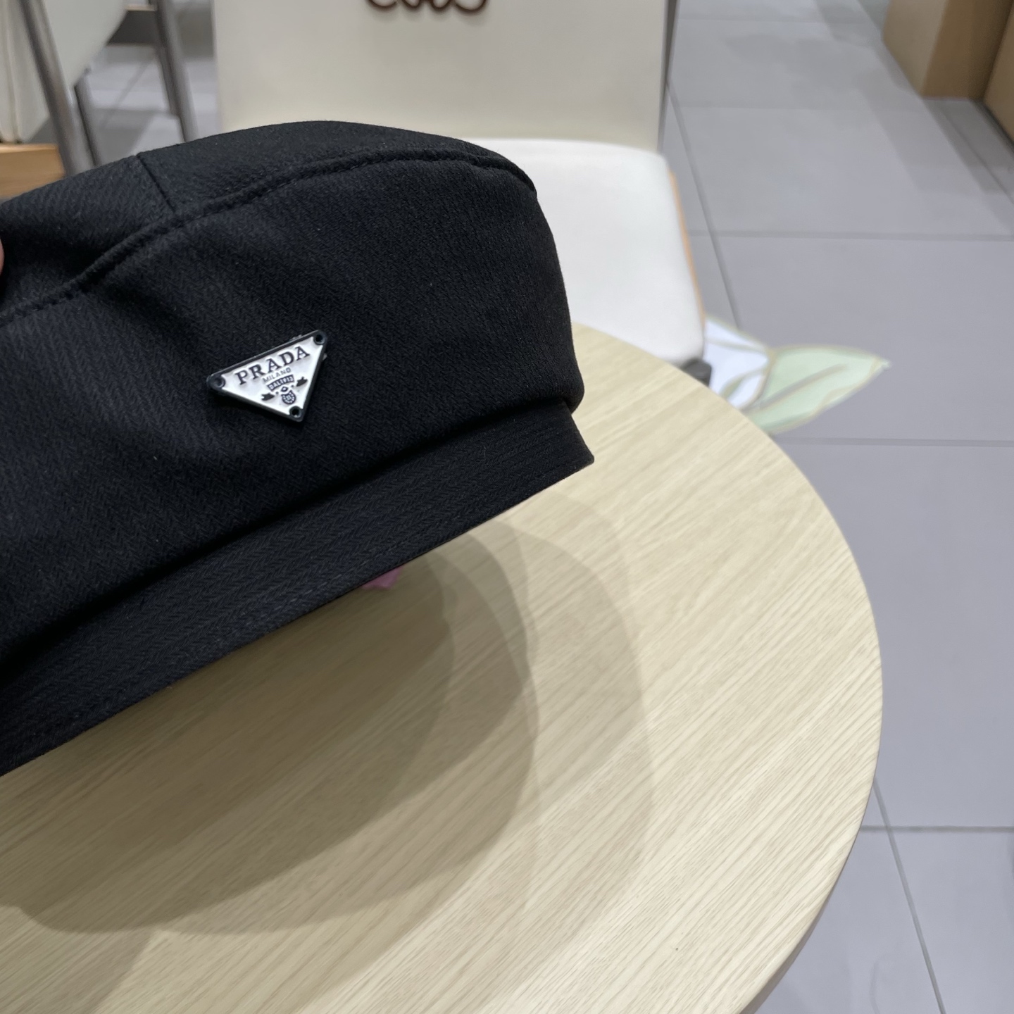  PRADA普拉达三角标贝雷帽，牛仔贝雷帽，头围57cm