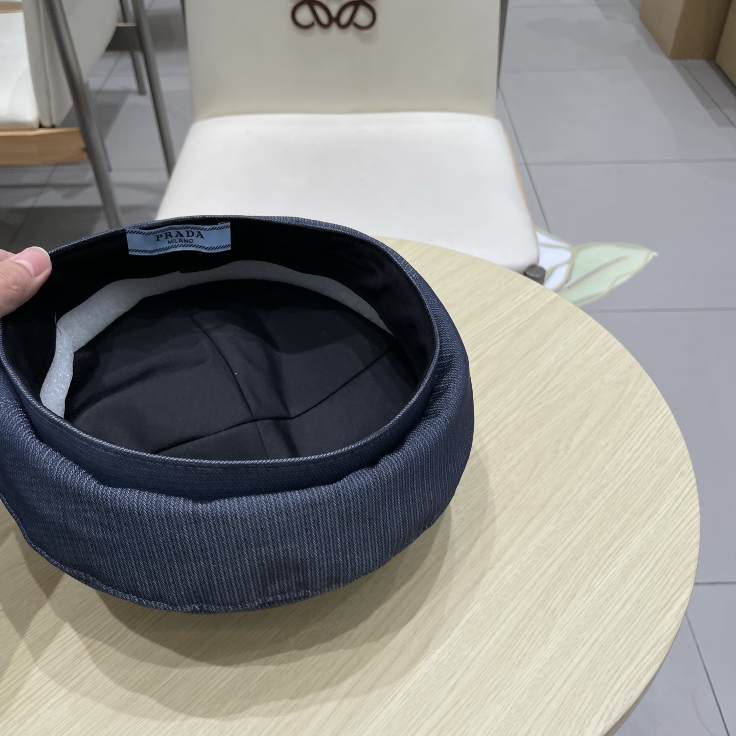  PRADA普拉达三角标贝雷帽，牛仔贝雷帽，头围57cm