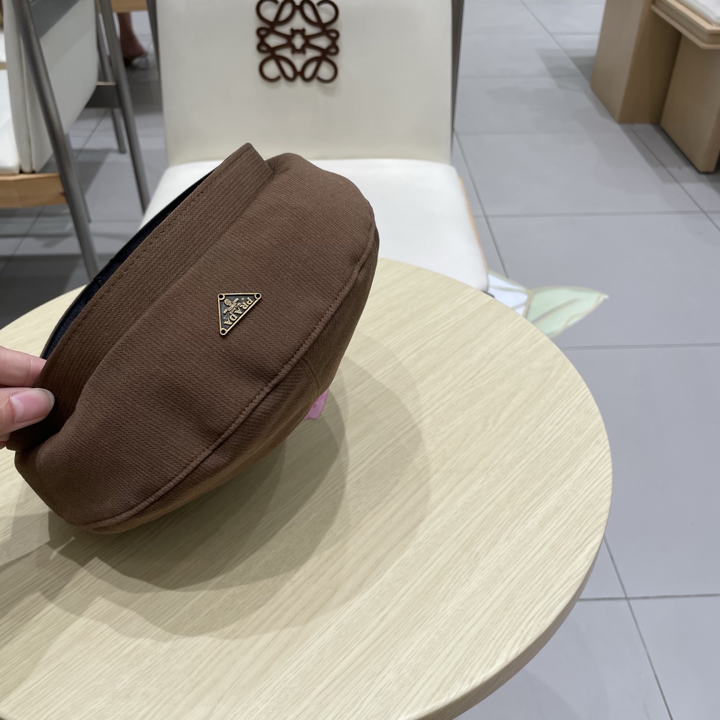  PRADA普拉达三角标贝雷帽，牛仔贝雷帽，头围57cm  PRADA普拉达三角标贝雷帽，牛仔贝雷帽，头