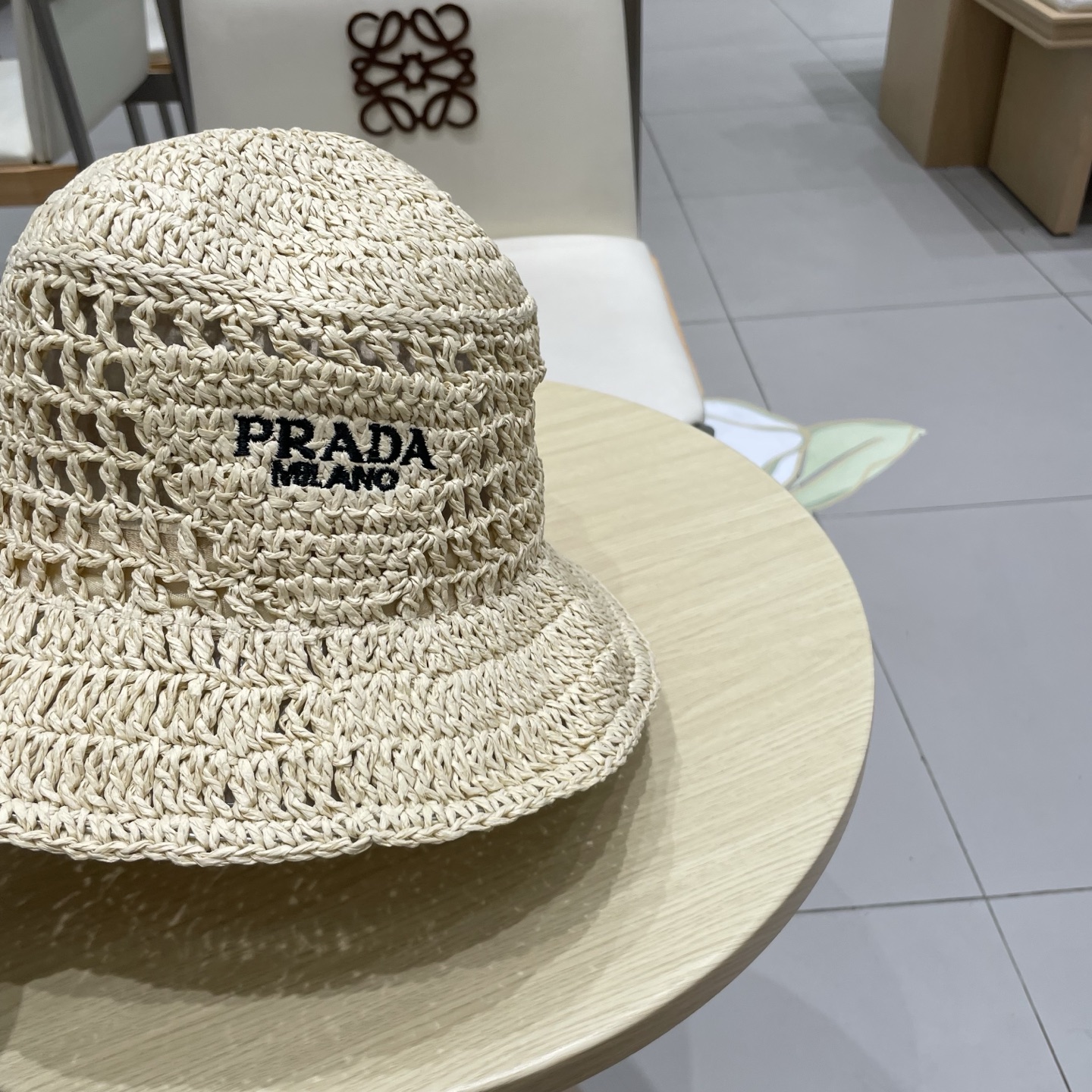  PRADA普拉达草帽，渔夫帽，手工编织，2025官方新款，刺绣logo  