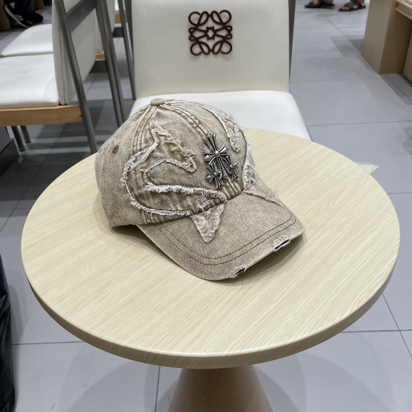  克罗心～新款棒球帽
新科技面料，牛仔棒球帽
轻薄透气，夏季首选棒球帽
韩版色调，好看！