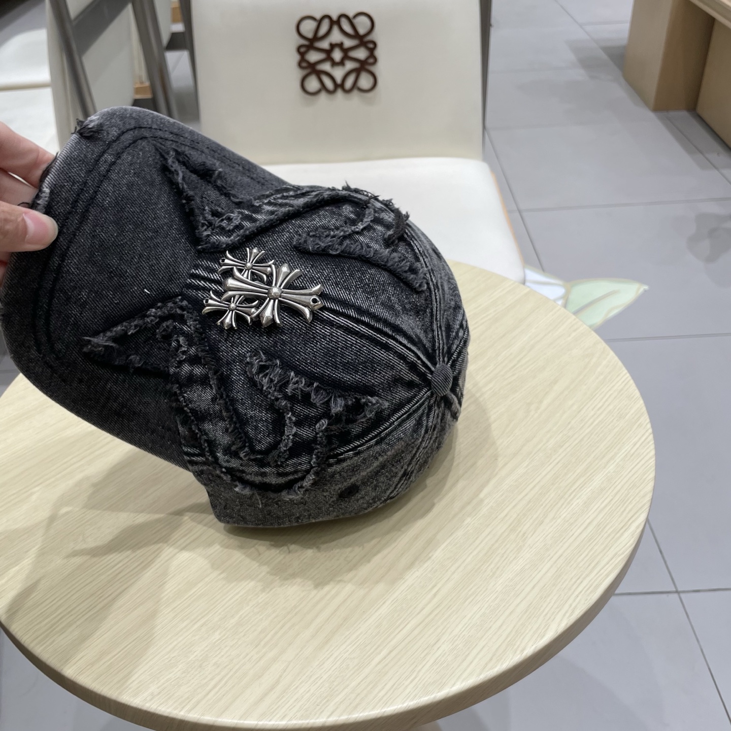  克罗心～新款棒球帽
新科技面料，牛仔棒球帽
轻薄透气，夏季首选棒球帽
韩版色调，好看！