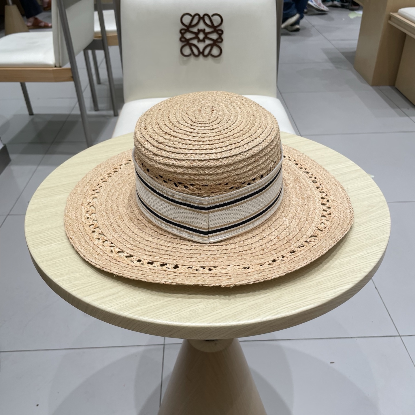  缪缪miumiu拉菲草帽，平顶礼帽，拉菲草制作，高端定制，头围57cm