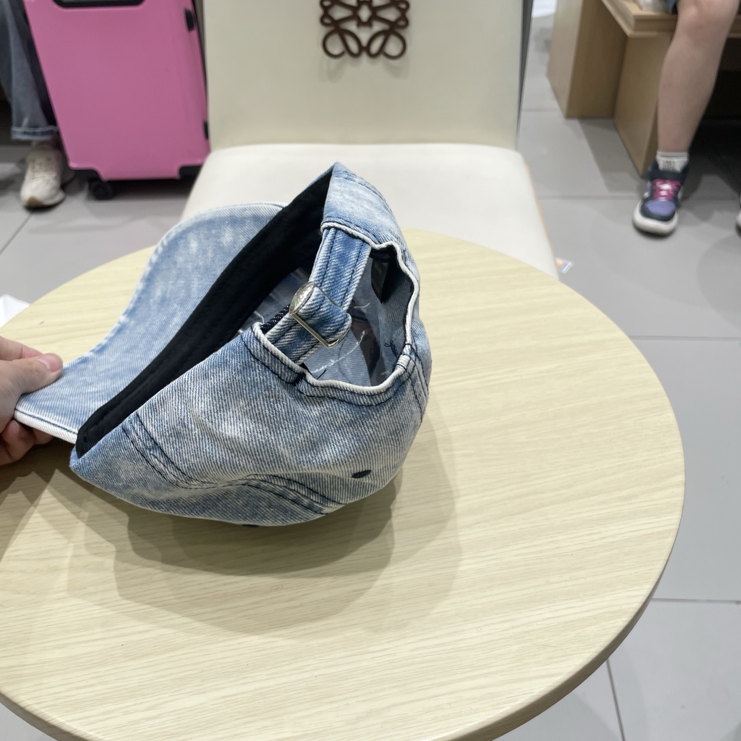  🧢路易威登棒球帽 LouisVuitton😍新款LV棒球帽，重工打造♥️高端大气，百搭款🤗男女通用！跑