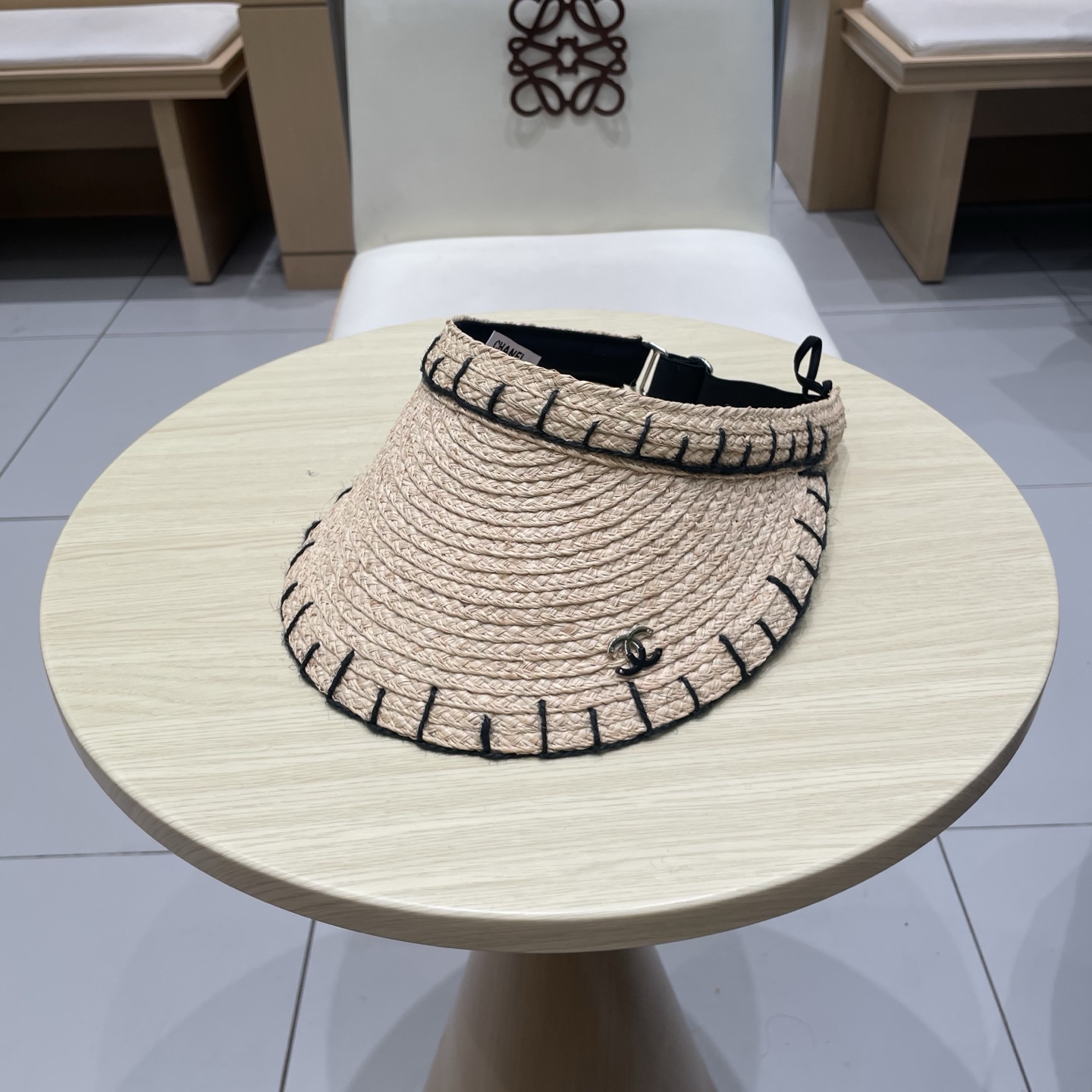  Chanel香奈儿拉菲草空顶帽，沙滩草帽，轻盈百搭，出行必备