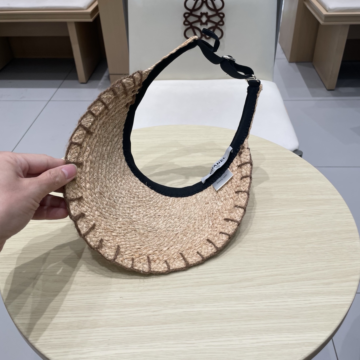  Chanel香奈儿拉菲草空顶帽，沙滩草帽，轻盈百搭，出行必备