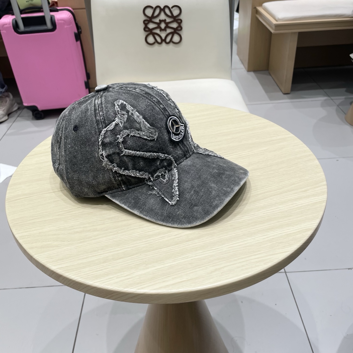  蒙口MONCLER新款棒球帽，时尚炸街单品，风格很OK，网红.时尚博主的最爱！高品质舒适透气，凹造型很