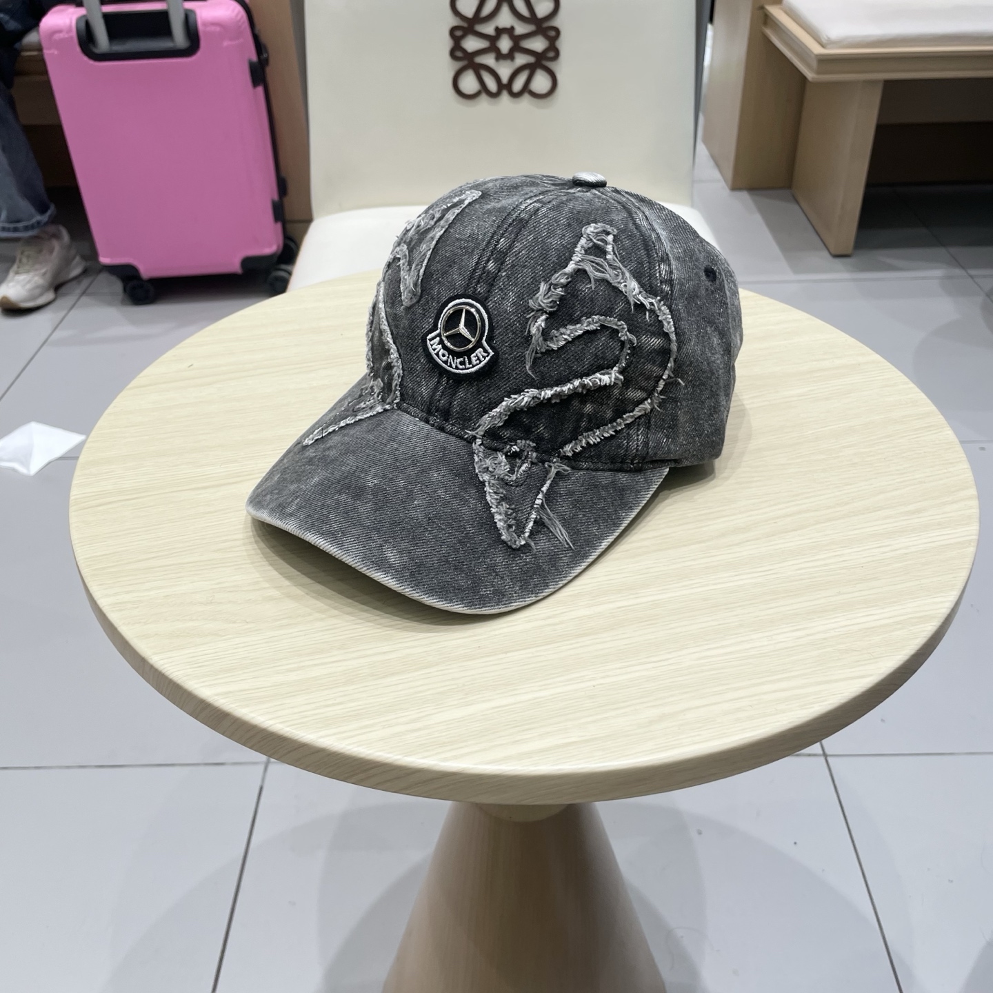  蒙口MONCLER新款棒球帽，时尚炸街单品，风格很OK，网红.时尚博主的最爱！高品质舒适透气，凹造型很