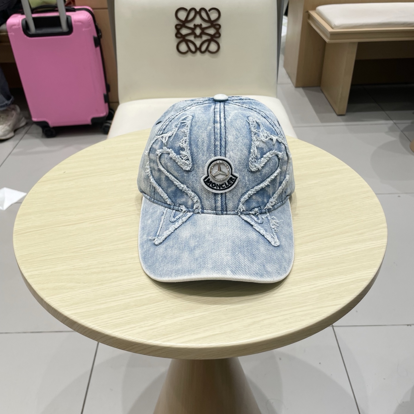  蒙口MONCLER新款棒球帽，时尚炸街单品，风格很OK，网红.时尚博主的最爱！高品质舒适透气，凹造型很