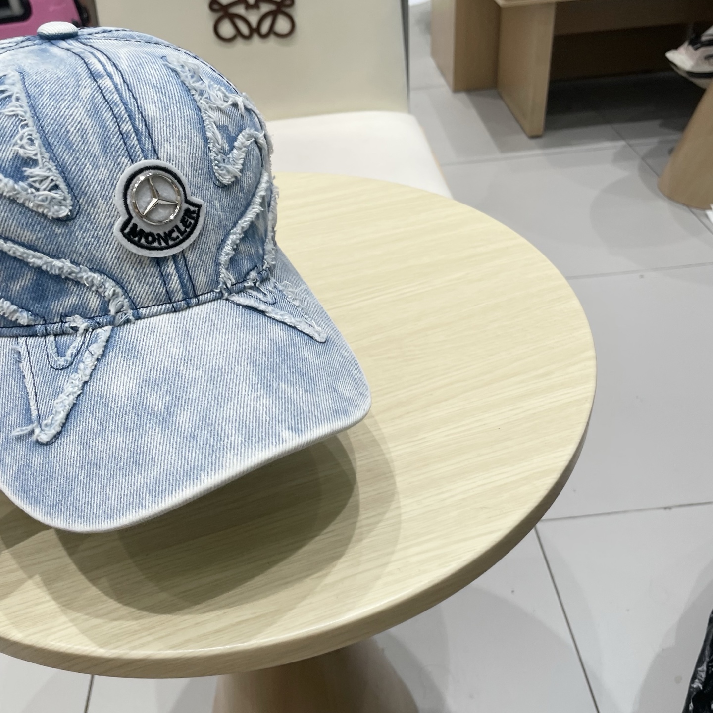  蒙口MONCLER新款棒球帽，时尚炸街单品，风格很OK，网红.时尚博主的最爱！高品质舒适透气，凹造型很