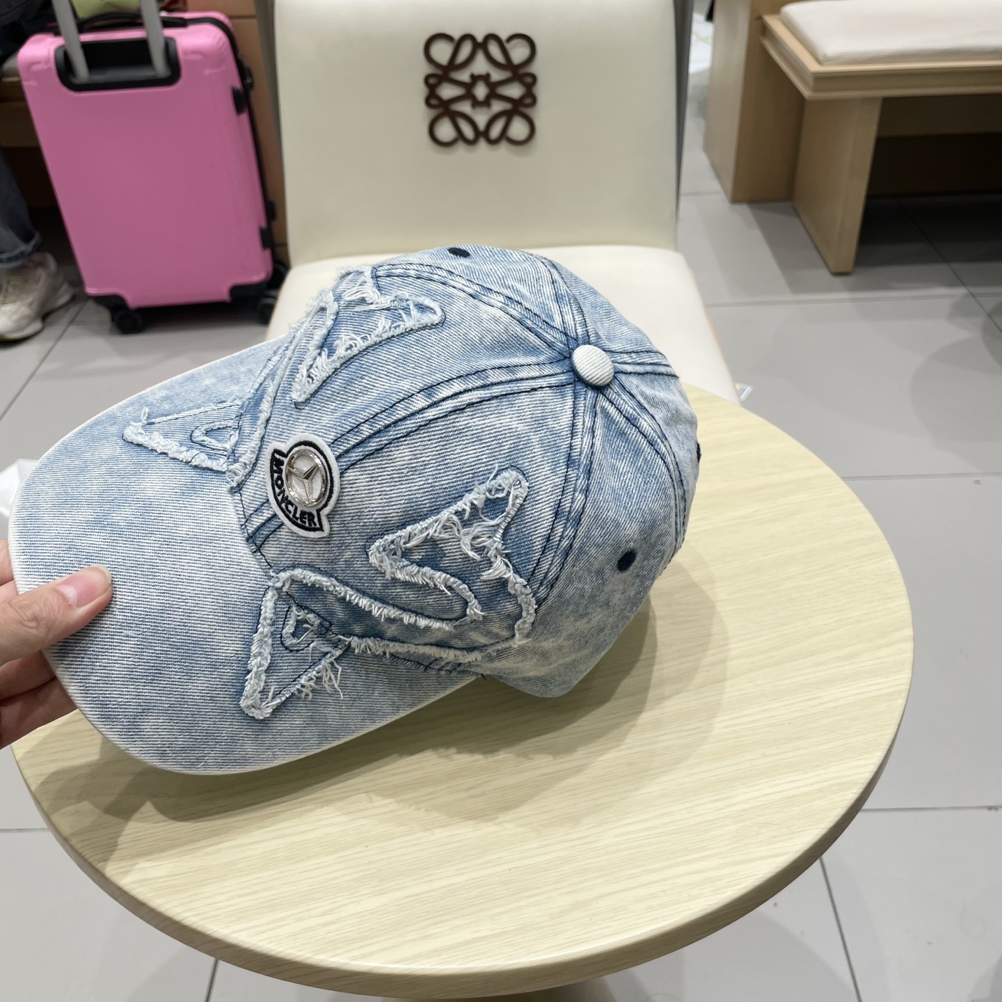  蒙口MONCLER新款棒球帽，时尚炸街单品，风格很OK，网红.时尚博主的最爱！高品质舒适透气，凹造型很