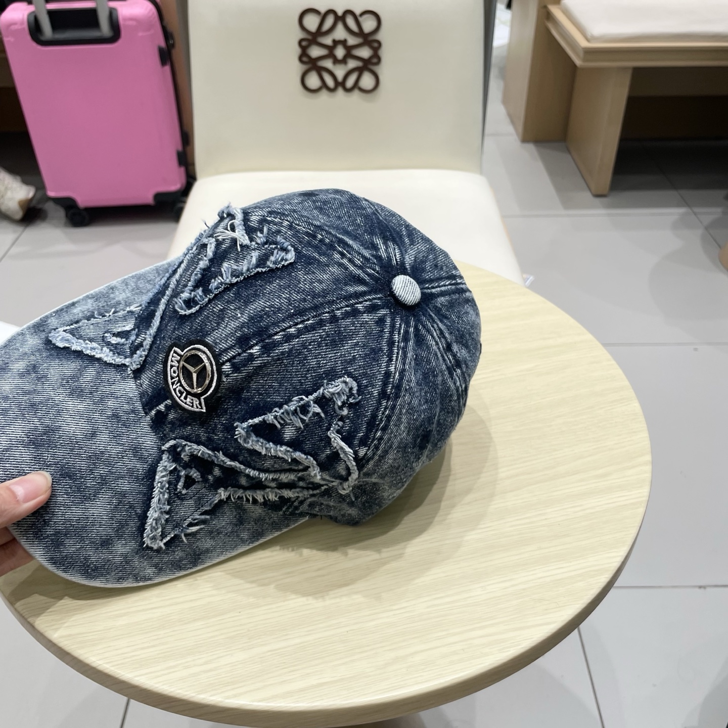  蒙口MONCLER新款棒球帽，时尚炸街单品，风格很OK，网红.时尚博主的最爱！高品质舒适透气，凹造型很