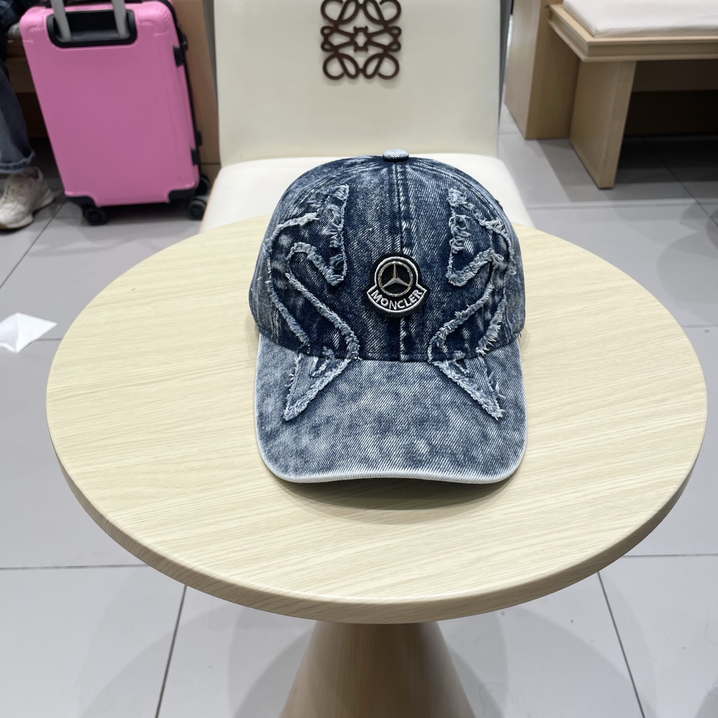  蒙口MONCLER新款棒球帽，时尚炸街单品，风格很OK，网红.时尚博主的最爱！高品质舒适透气，凹造型很