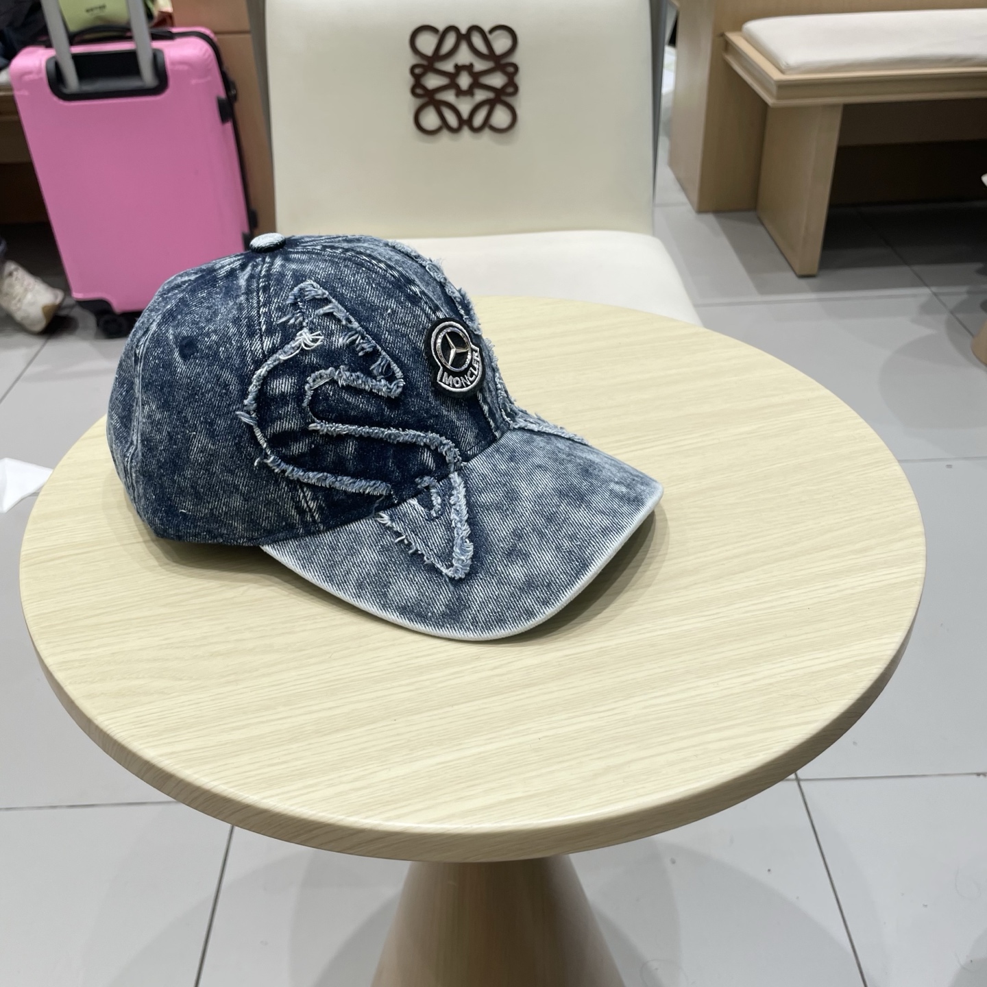  蒙口MONCLER新款棒球帽，时尚炸街单品，风格很OK，网红.时尚博主的最爱！高品质舒适透气，凹造型很