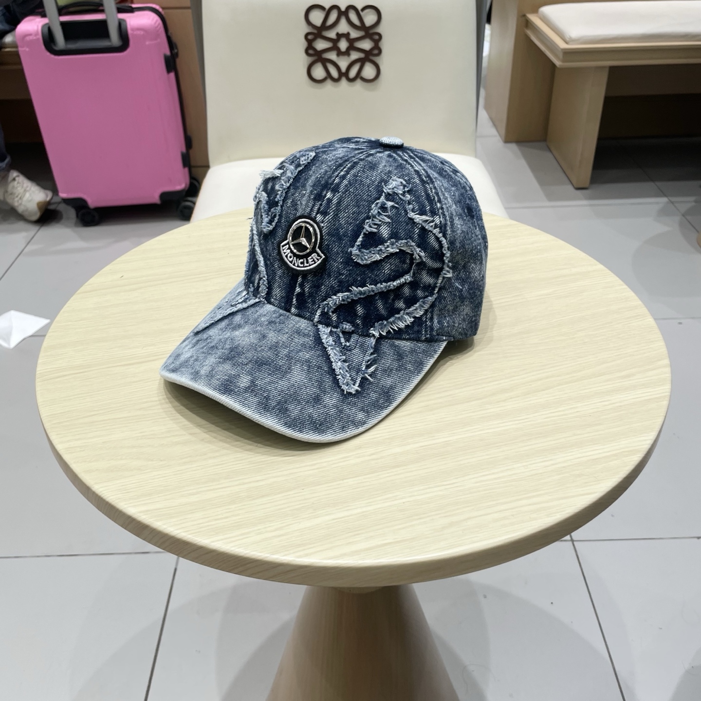  蒙口MONCLER新款棒球帽，时尚炸街单品，风格很OK，网红.时尚博主的最爱！高品质舒适透气，凹造型很