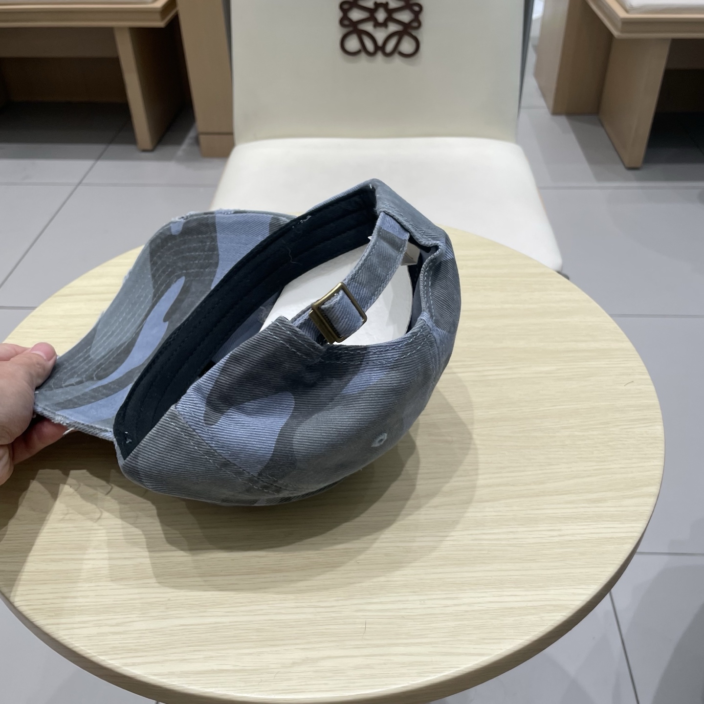  🧢路易威登棒球帽 LouisVuitton😍新款LV棒球帽，重工打造♥️高端大气，百搭款🤗男女通用！跑