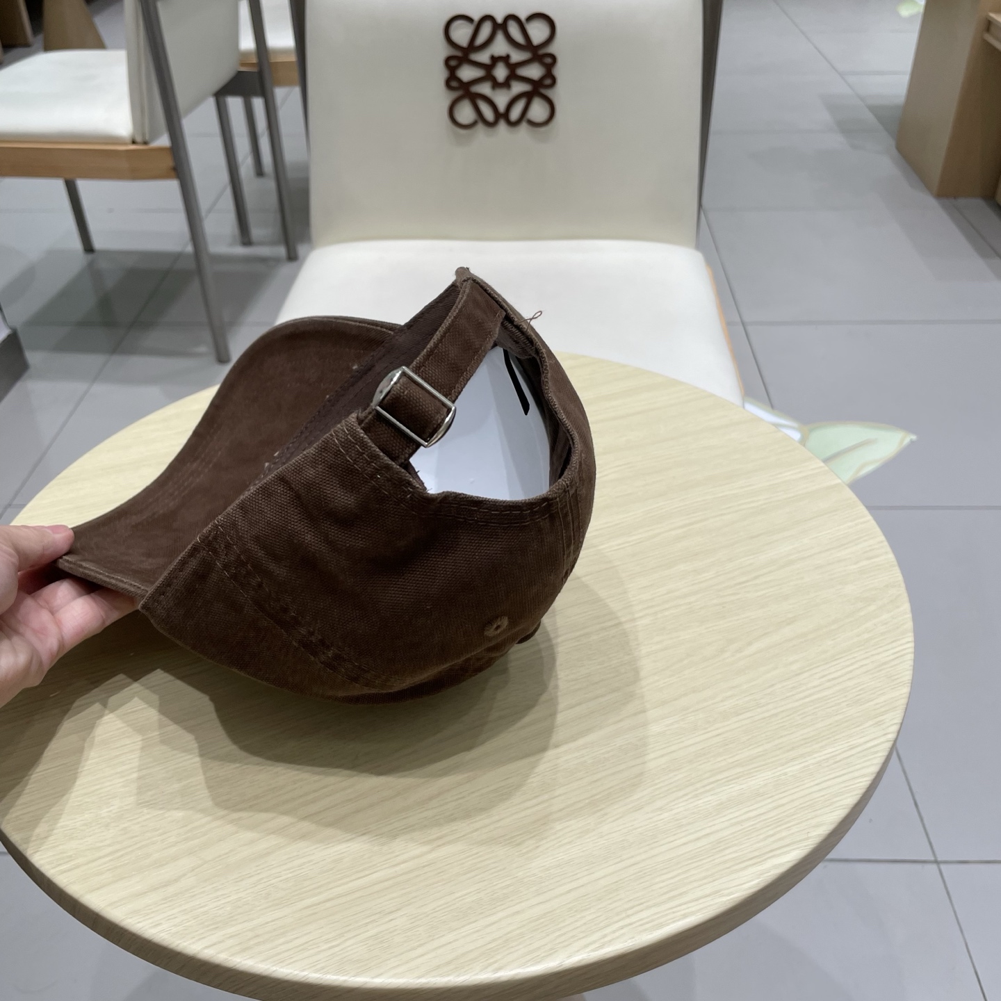 路易威登棒球帽LouisVuitton👒😍新款LV棒球帽，重工打造♥完美刺绣，高端大气，百搭款🤗男女通用