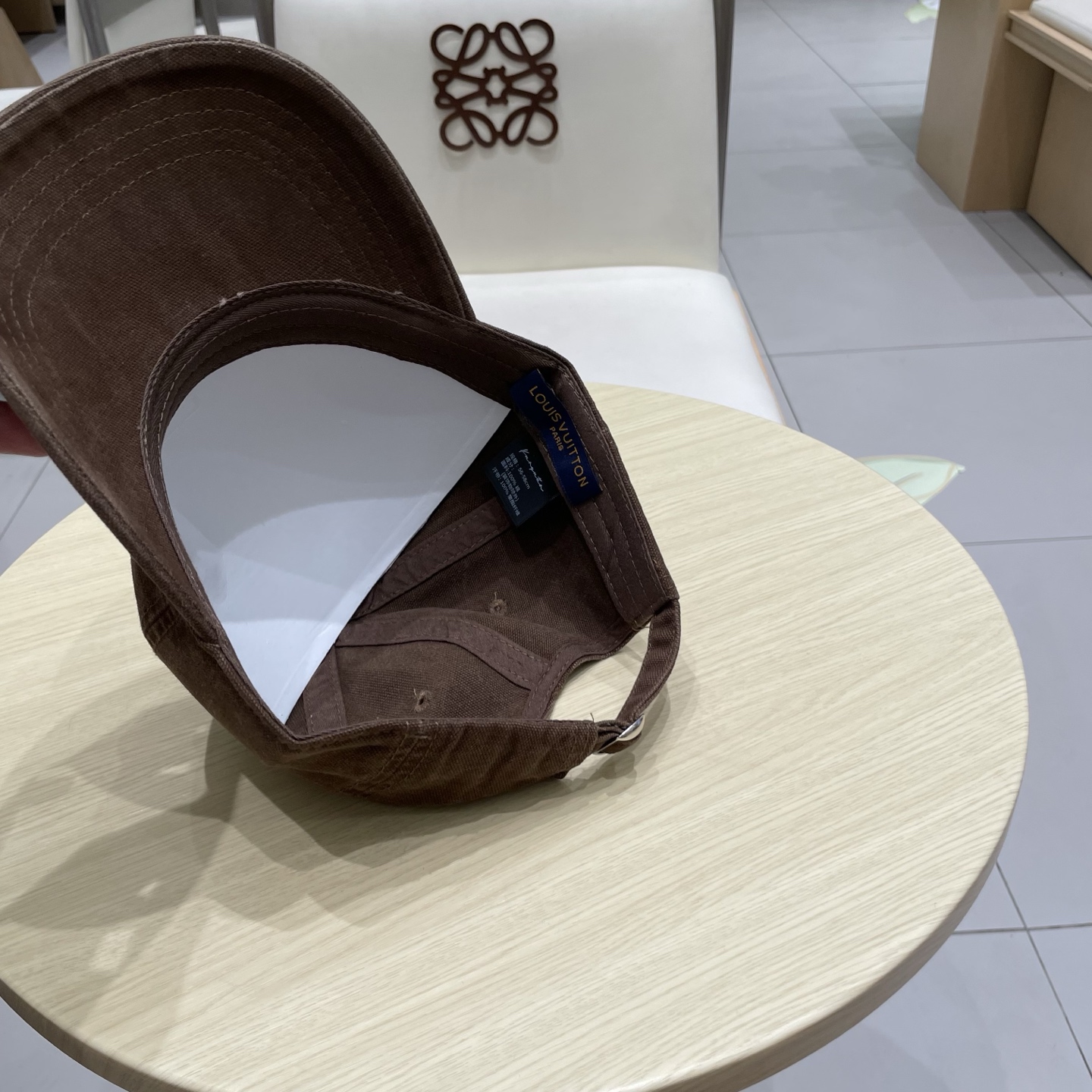 路易威登棒球帽LouisVuitton👒😍新款LV棒球帽，重工打造♥完美刺绣，高端大气，百搭款🤗男女通用