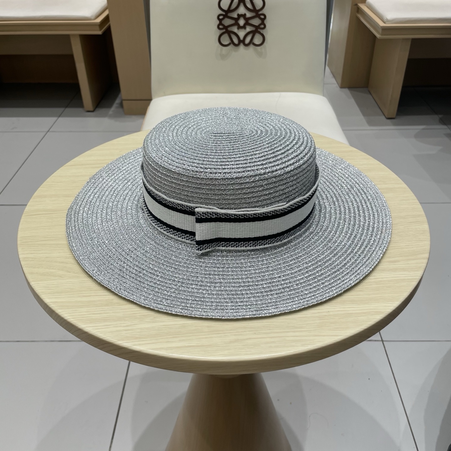  Dior迪奥25新款金银丝平顶草帽，拉菲礼帽，头围57cm