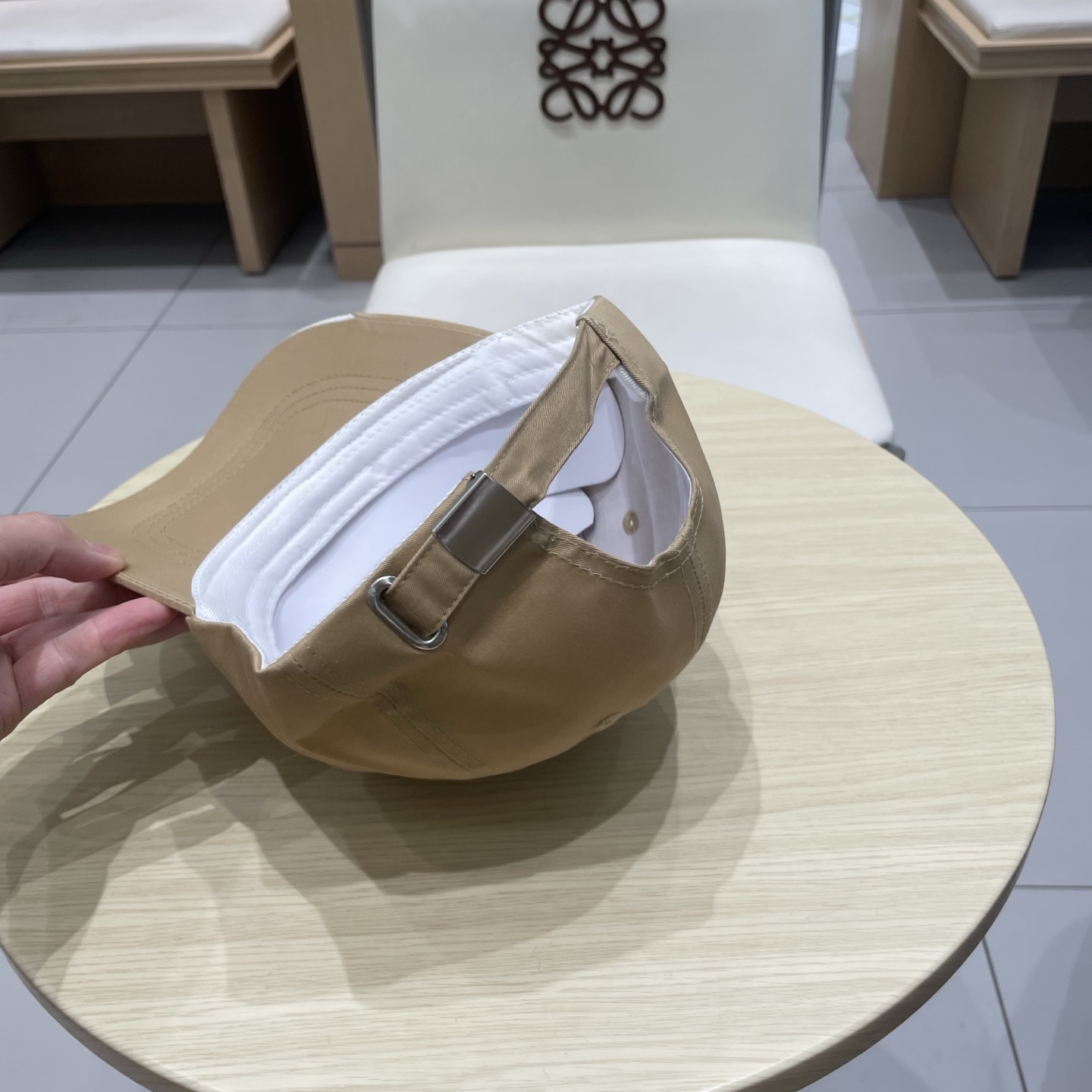 🆕RADA 普拉达 新品棒球帽 代购版本！时尚潮流，高端做工！非一般的品质，细节看实拍哦
”