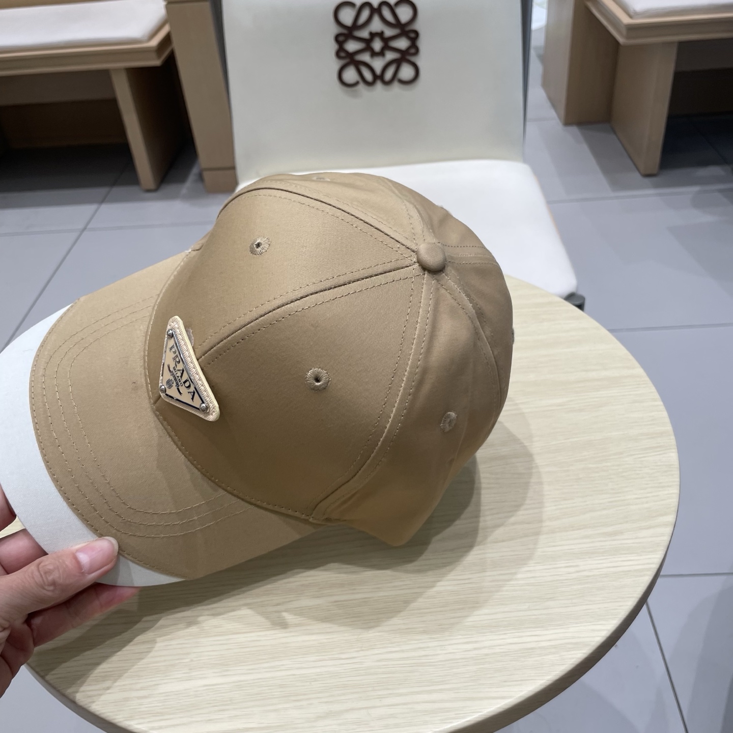 🆕RADA 普拉达 新品棒球帽 代购版本！时尚潮流，高端做工！非一般的品质，细节看实拍哦
”