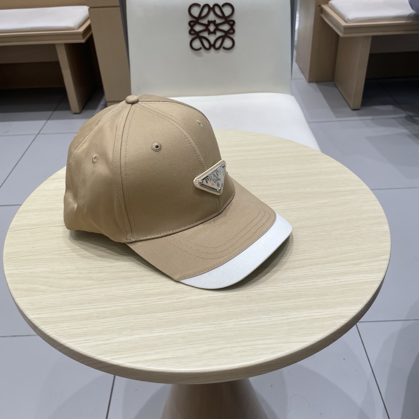 🆕RADA 普拉达 新品棒球帽 代购版本！时尚潮流，高端做工！非一般的品质，细节看实拍哦
”