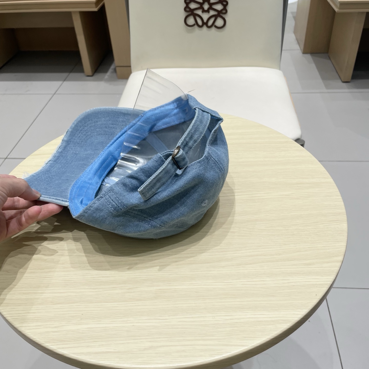  蒙口MONCLER新款牛仔棒球帽，时尚炸街单品，风格很OK，网红.时尚博主的最爱！高品质舒适透气，凹造