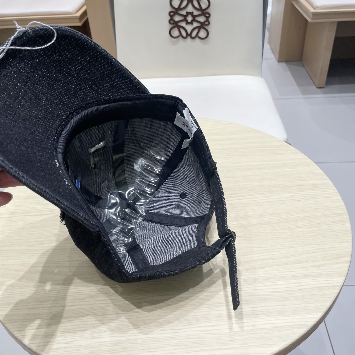  蒙口MONCLER新款牛仔棒球帽，时尚炸街单品，风格很OK，网红.时尚博主的最爱！高品质舒适透气，凹造