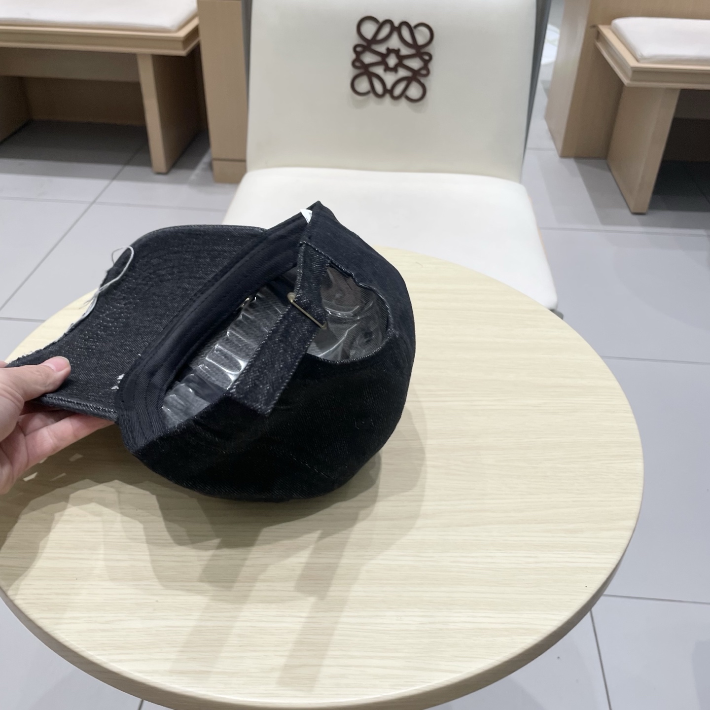  蒙口MONCLER新款牛仔棒球帽，时尚炸街单品，风格很OK，网红.时尚博主的最爱！高品质舒适透气，凹造