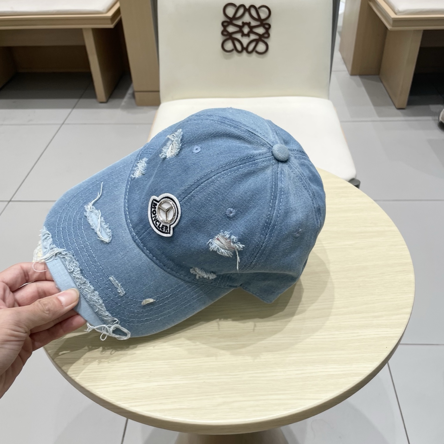  蒙口MONCLER新款牛仔棒球帽，时尚炸街单品，风格很OK，网红.时尚博主的最爱！高品质舒适透气，凹造