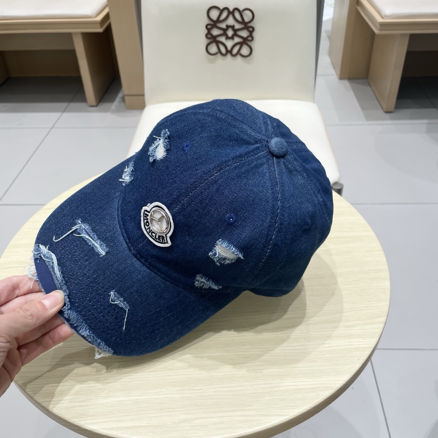  蒙口MONCLER新款牛仔棒球帽，时尚炸街单品，风格很OK，网红.时尚博主的最爱！高品质舒适透气，凹造