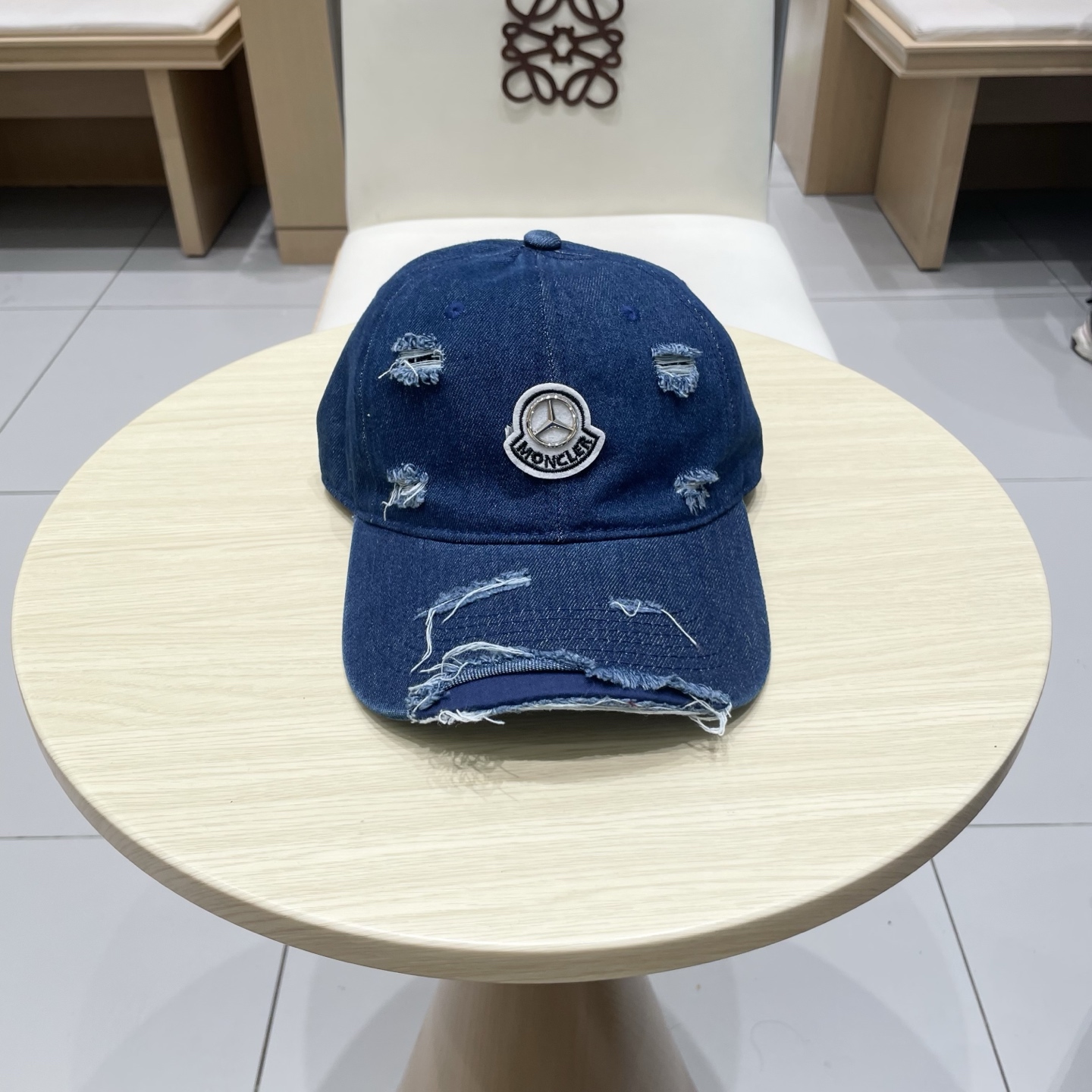  蒙口MONCLER新款牛仔棒球帽，时尚炸街单品，风格很OK，网红.时尚博主的最爱！高品质舒适透气，凹造