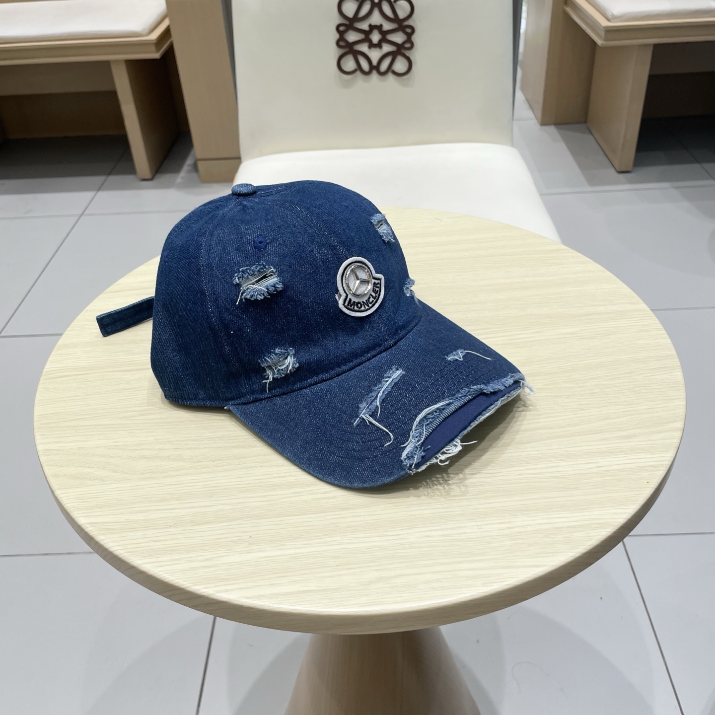  蒙口MONCLER新款牛仔棒球帽，时尚炸街单品，风格很OK，网红.时尚博主的最爱！高品质舒适透气，凹造