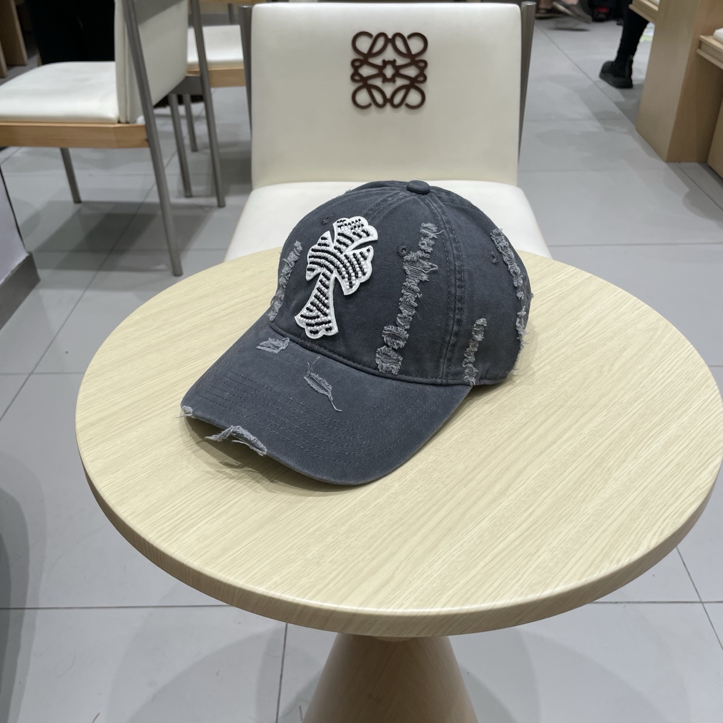  Chrome Hearts 克罗心💓秋款韩版时尚复古做旧破洞帽子磨损设计百搭棒球帽鸭舌帽