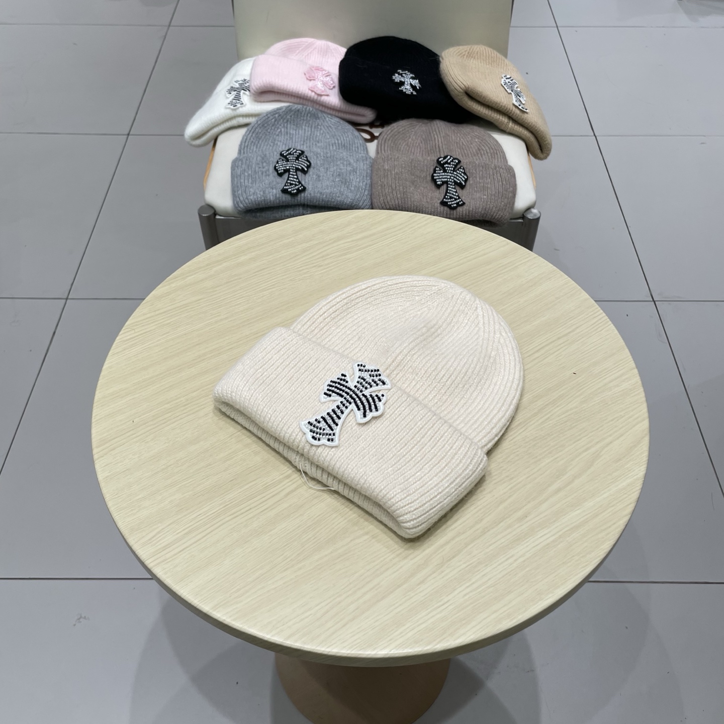 【克罗心】2025秋冬新款男女款针织毛线帽#
很有质感的一款～百搭单品