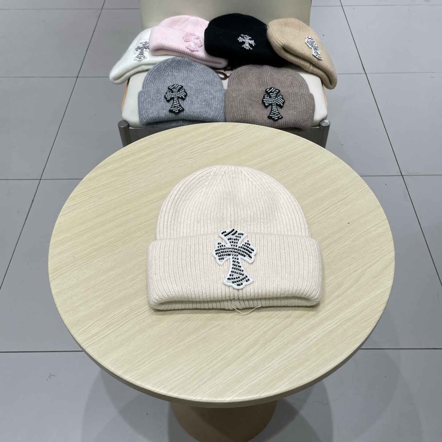 【克罗心】2025秋冬新款男女款针织毛线帽#
很有质感的一款～百搭单品