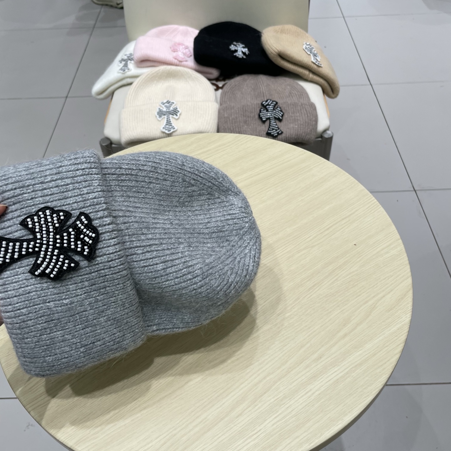 【克罗心】2025秋冬新款男女款针织毛线帽#
很有质感的一款～百搭单品