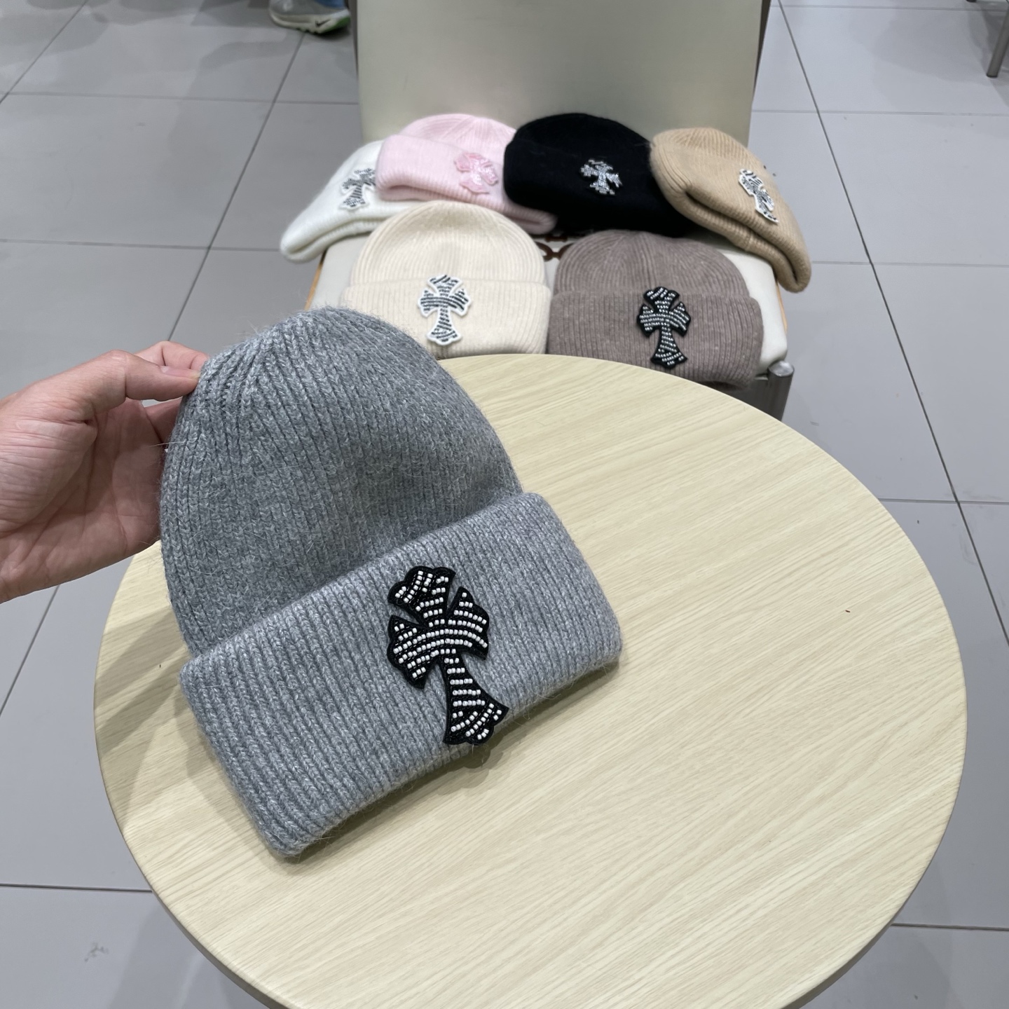 【克罗心】2025秋冬新款男女款针织毛线帽#
很有质感的一款～百搭单品