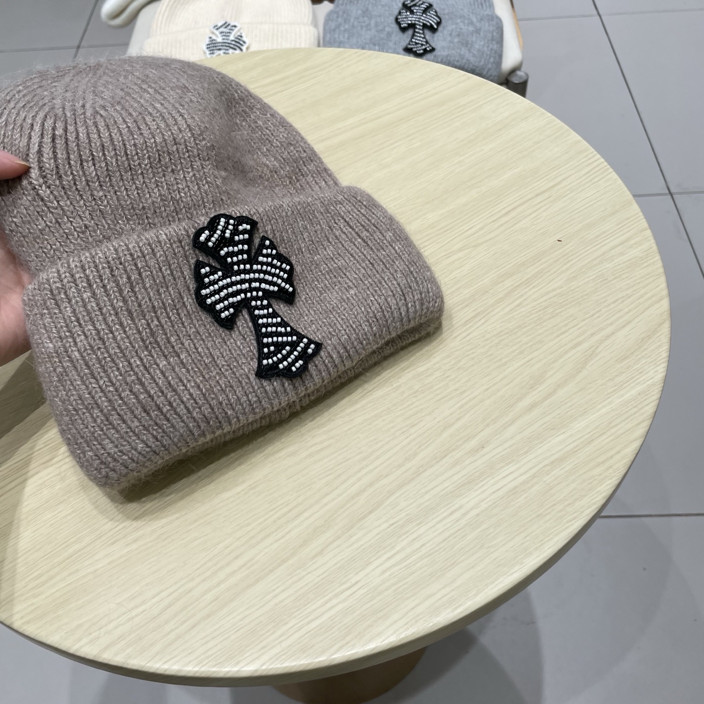 【克罗心】2025秋冬新款男女款针织毛线帽#
很有质感的一款～百搭单品