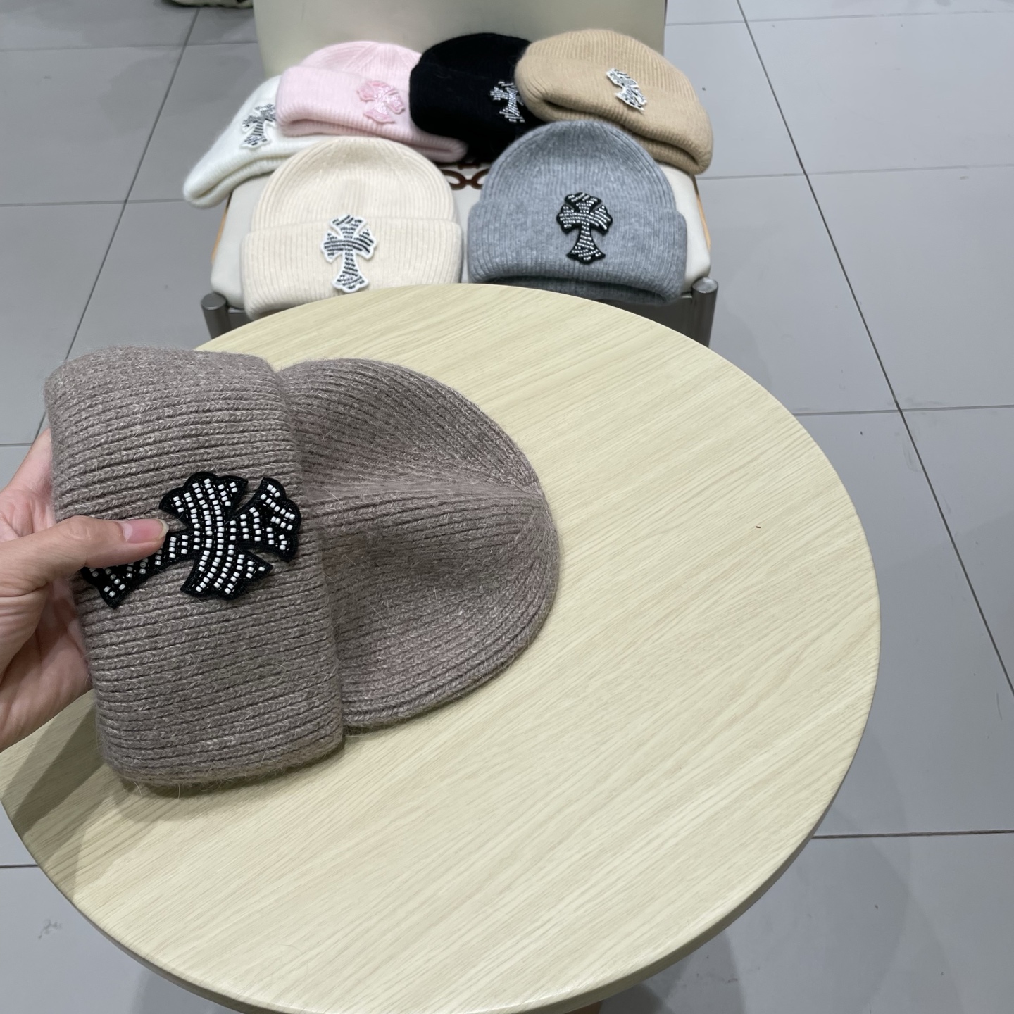 【克罗心】2025秋冬新款男女款针织毛线帽#
很有质感的一款～百搭单品