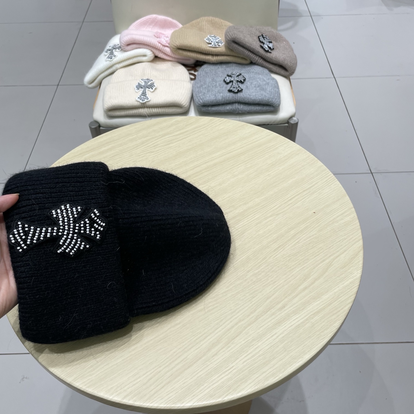 【克罗心】2025秋冬新款男女款针织毛线帽#
很有质感的一款～百搭单品