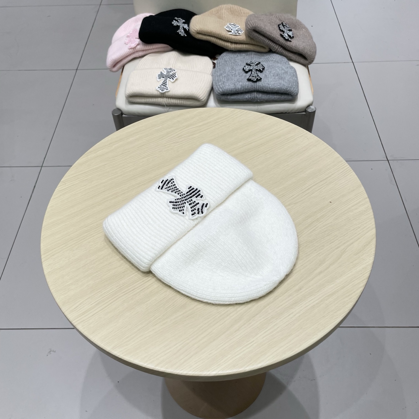 【克罗心】2025秋冬新款男女款针织毛线帽#
很有质感的一款～百搭单品