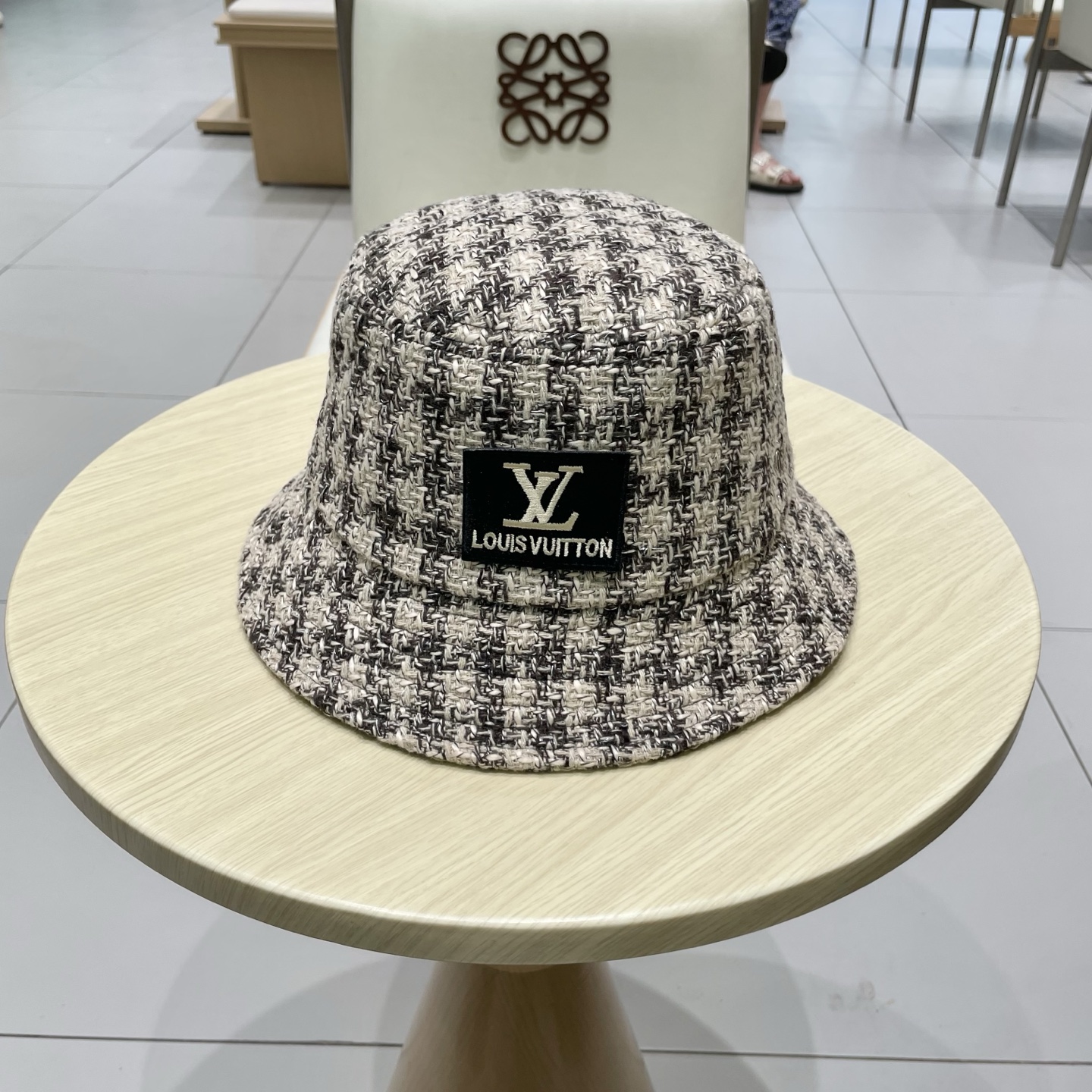 Lv路易威登2025新款韩版格子渔夫帽女秋冬复古百搭显脸小水桶帽盆帽帽子潮