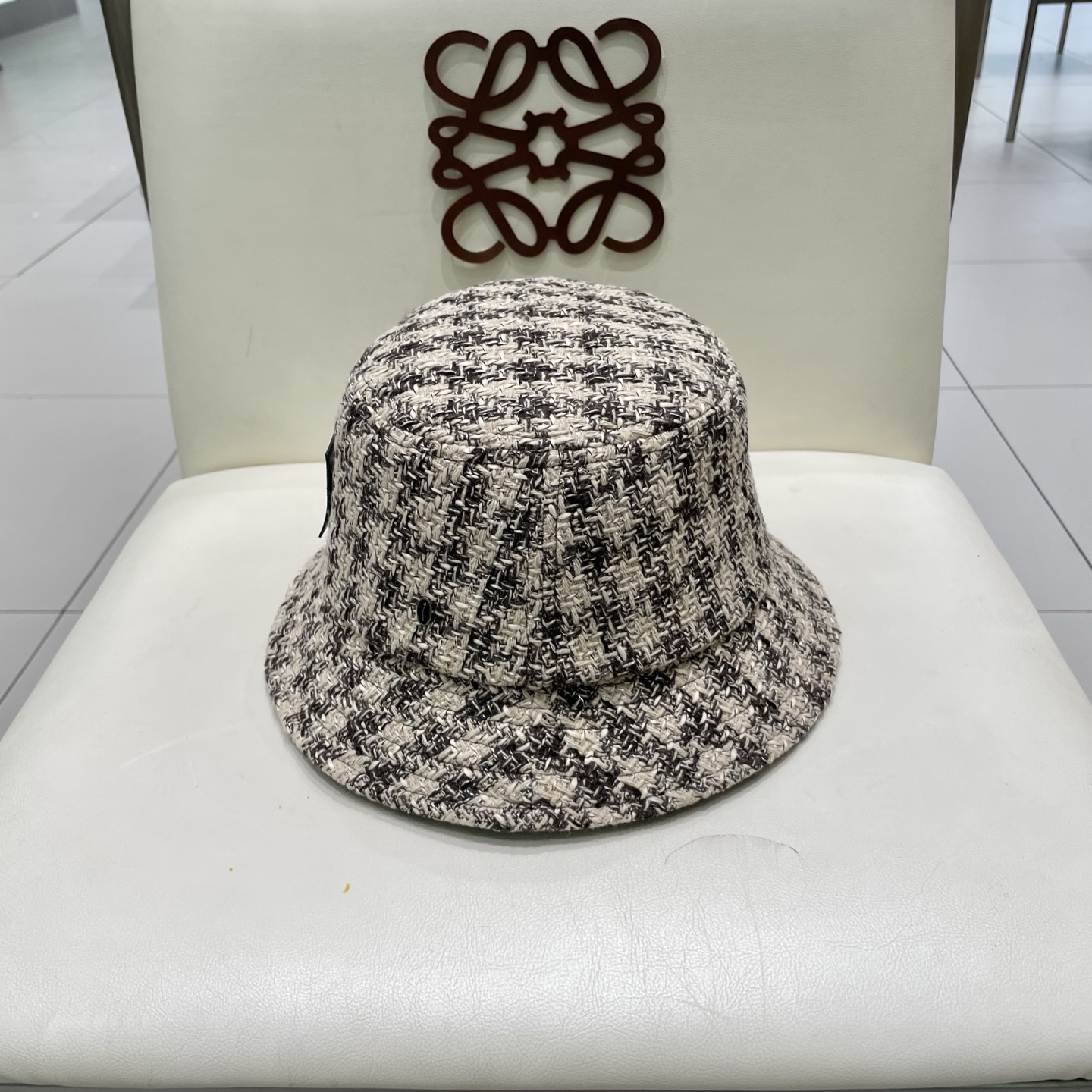 Lv路易威登2025新款韩版格子渔夫帽女秋冬复古百搭显脸小水桶帽盆帽帽子潮