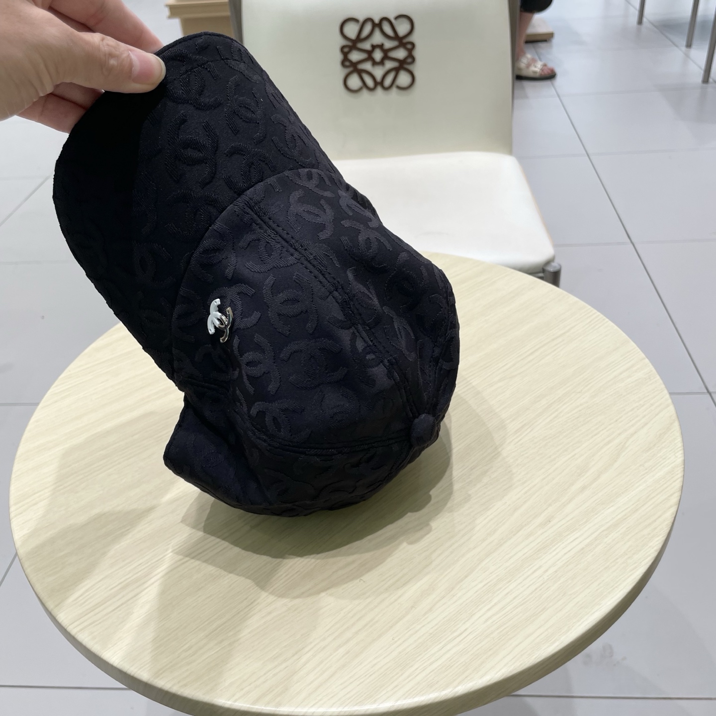 Chanel(香奈儿)新款原单棒球帽， 牛仔小双C，专柜1:1开模订制，原版牛仔布料+头层牛皮，轻盈透气