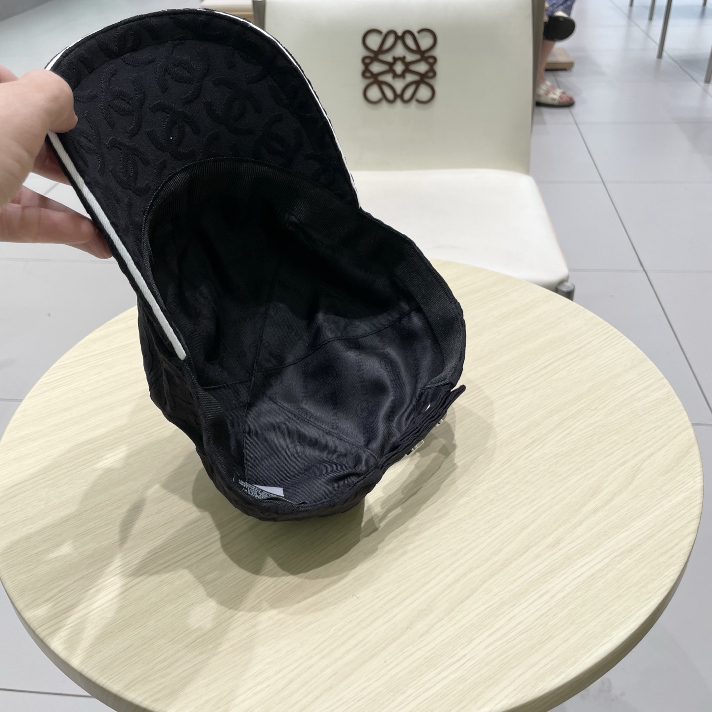 Chanel(香奈儿)新款原单棒球帽， 牛仔小双C，专柜1:1开模订制，原版牛仔布料+头层牛皮，轻盈透气