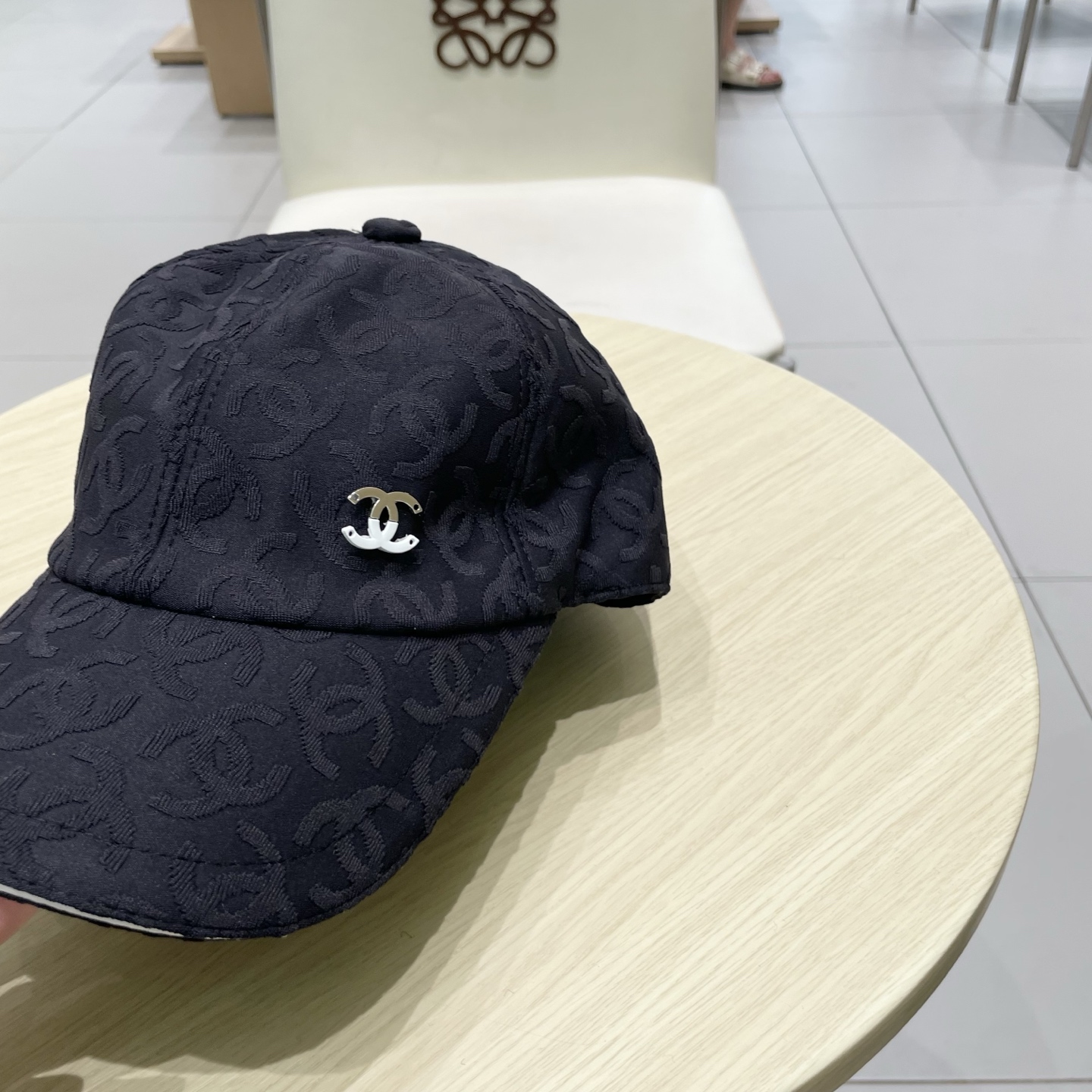 Chanel(香奈儿)新款原单棒球帽， 牛仔小双C，专柜1:1开模订制，原版牛仔布料+头层牛皮，轻盈透气