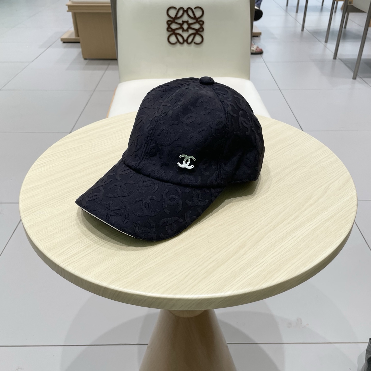 Chanel(香奈儿)新款原单棒球帽， 牛仔小双C，专柜1:1开模订制，原版牛仔布料+头层牛皮，轻盈透气