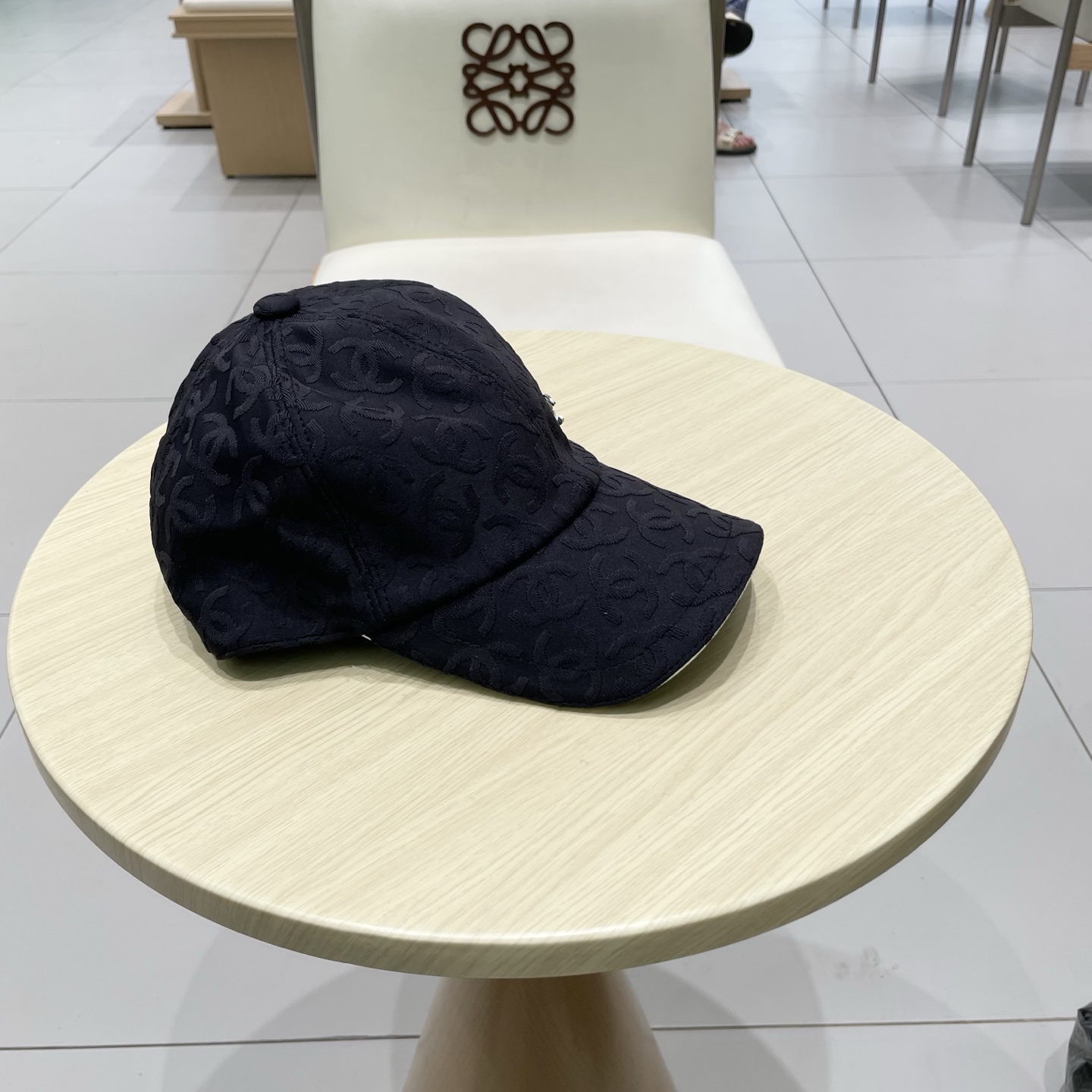 Chanel(香奈儿)新款原单棒球帽， 牛仔小双C，专柜1:1开模订制，原版牛仔布料+头层牛皮，轻盈透气